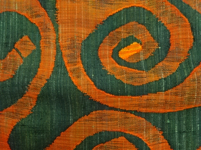  手織り真綿紬抽象模様織出し名古屋帯